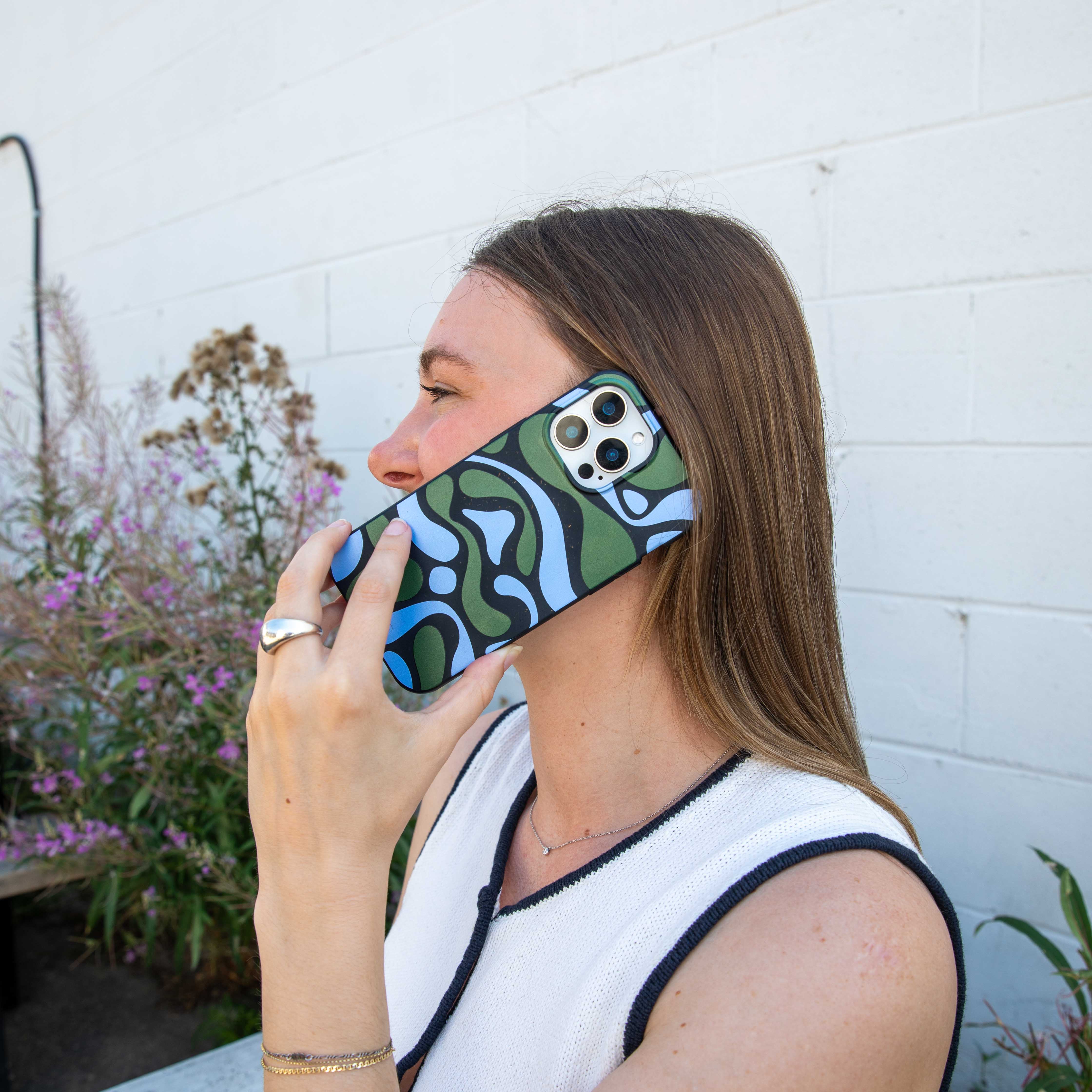 Black Curve and Flow iPhone XR Case - Image 5