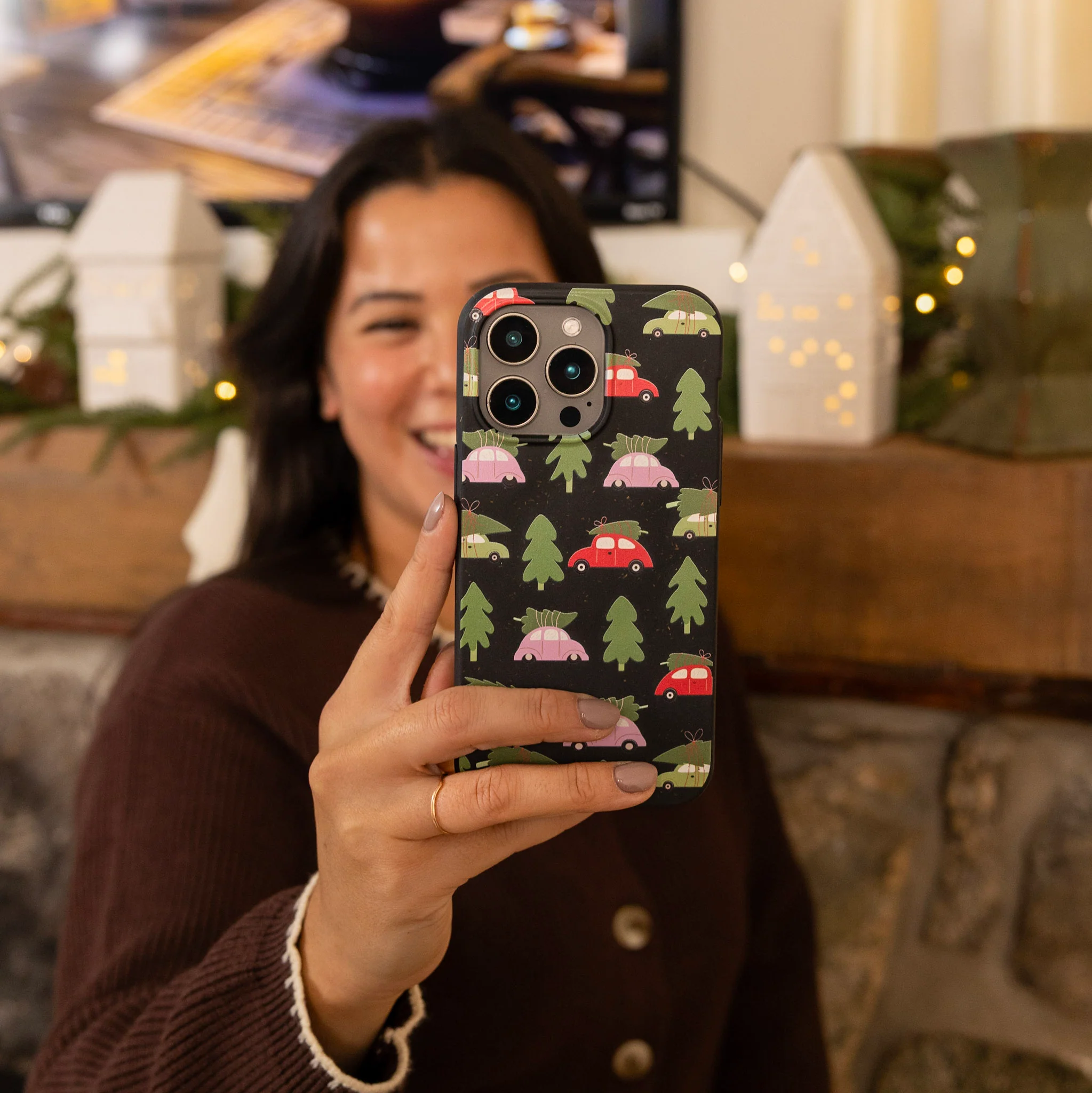 Black Holiday Caravan Samsung Galaxy S23 Case - Image 2