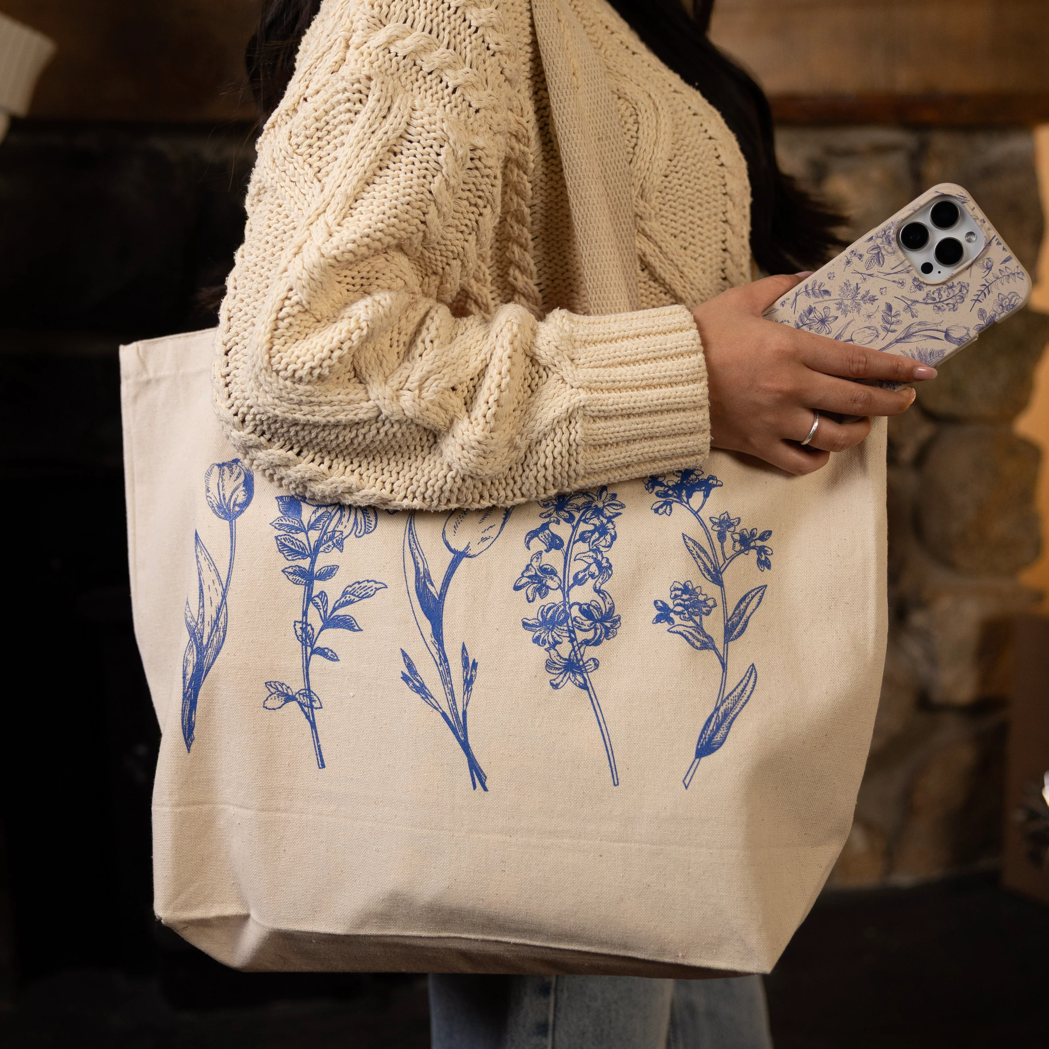 Botanicals Everyday Tote - Image 2
