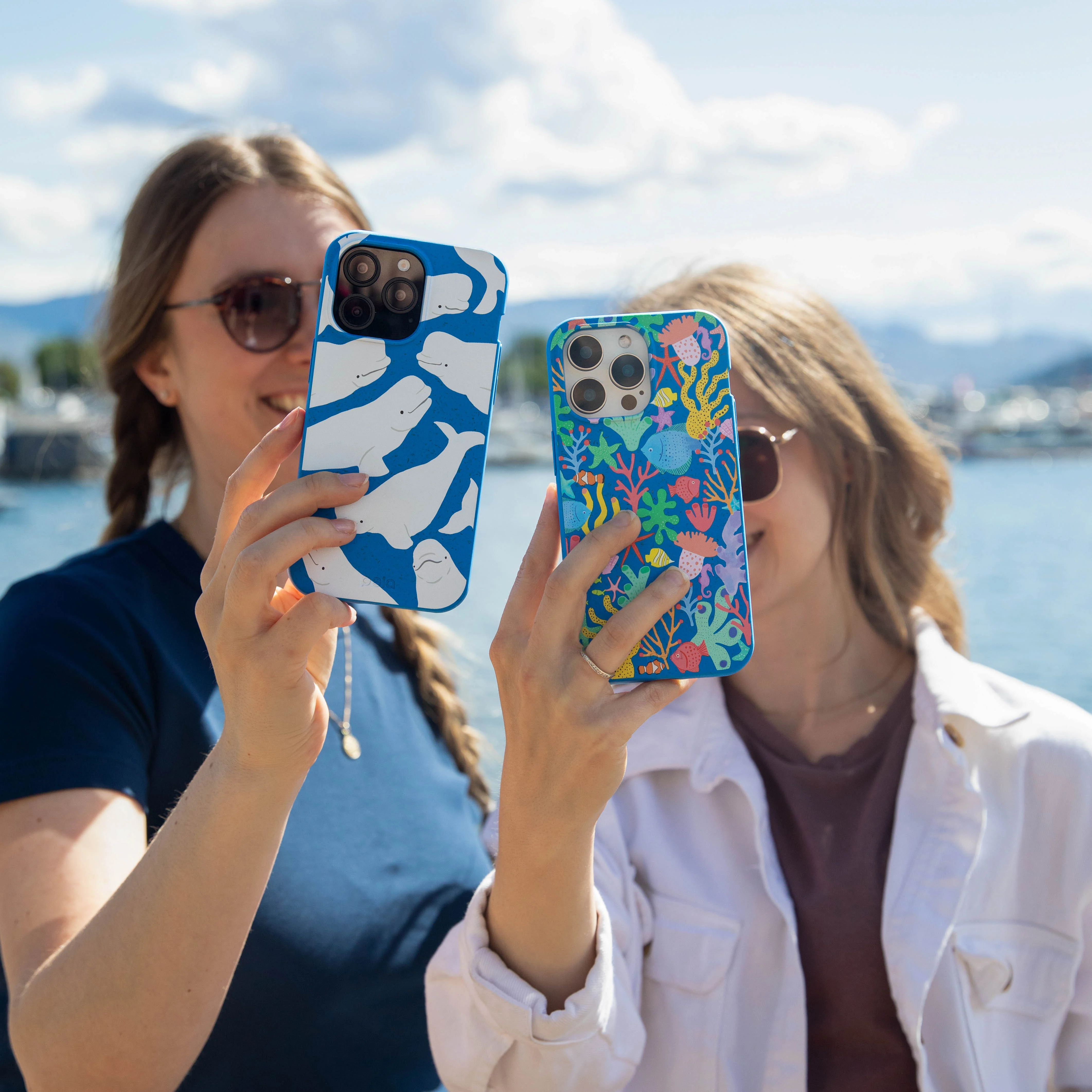 Electric Blue Underwater Blooms iPhone XR Case - Image 6