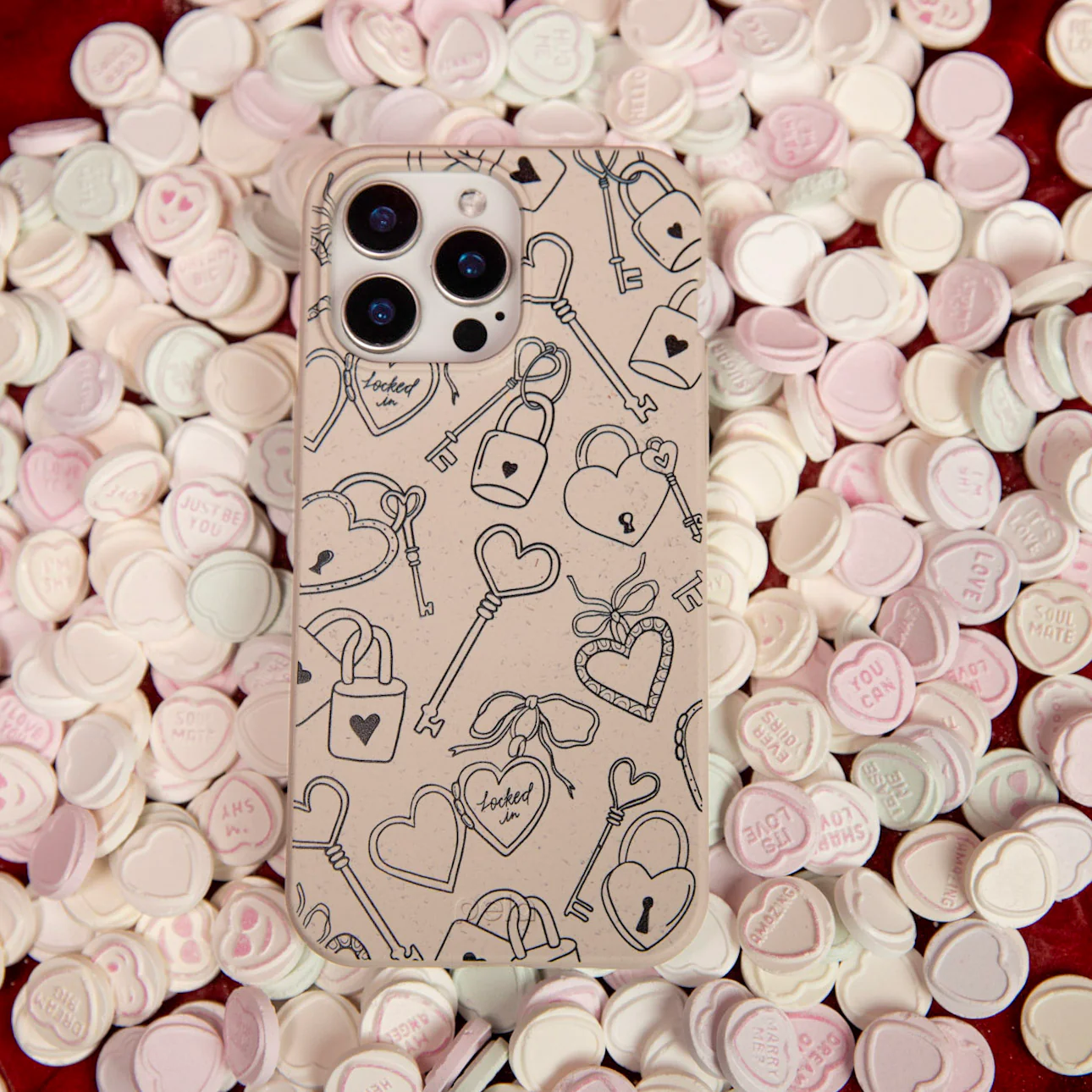 London Fog Locked In Love iPhone 17 Case - Image 2