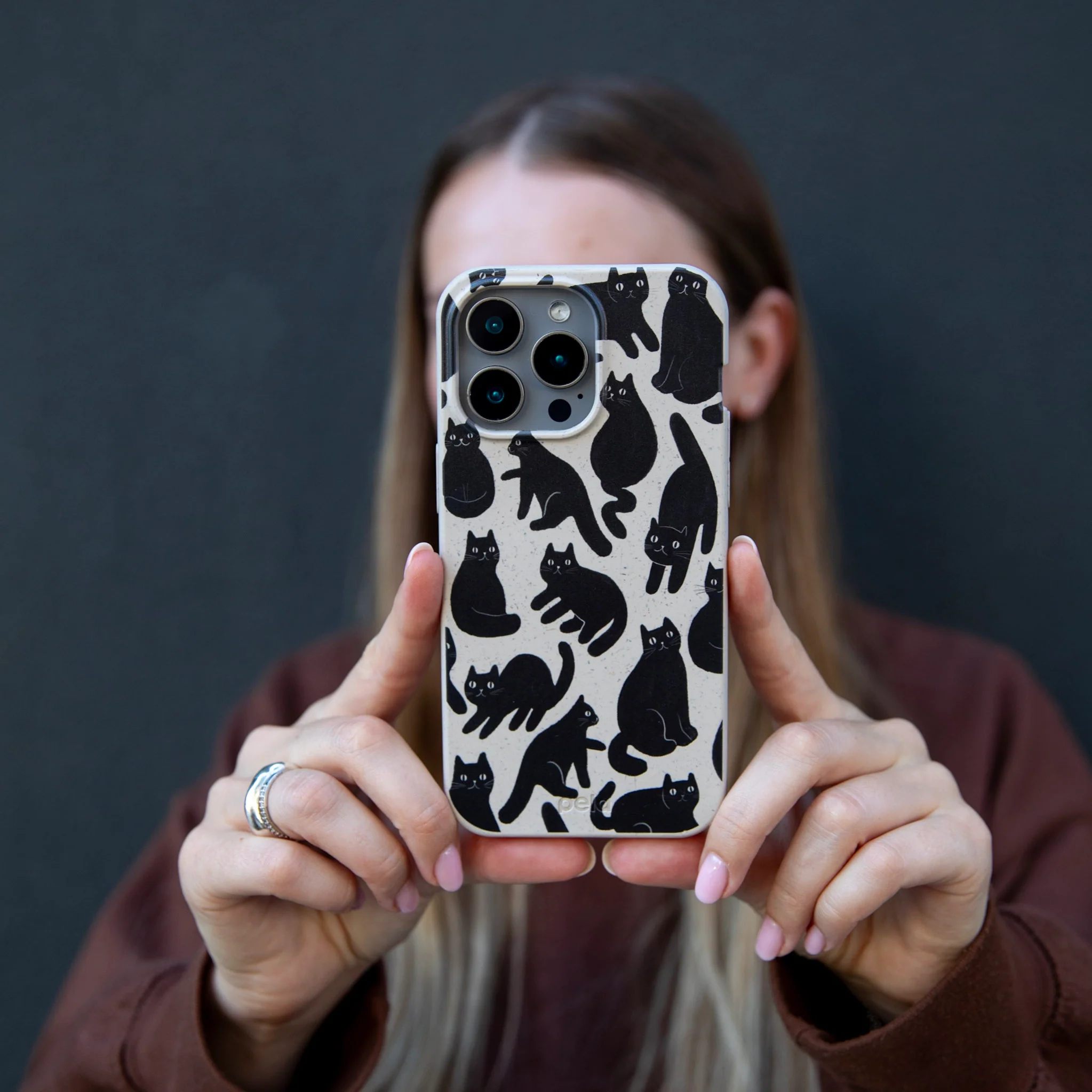 London Fog Night Meowers iPhone 13 Mini Case - Image 7