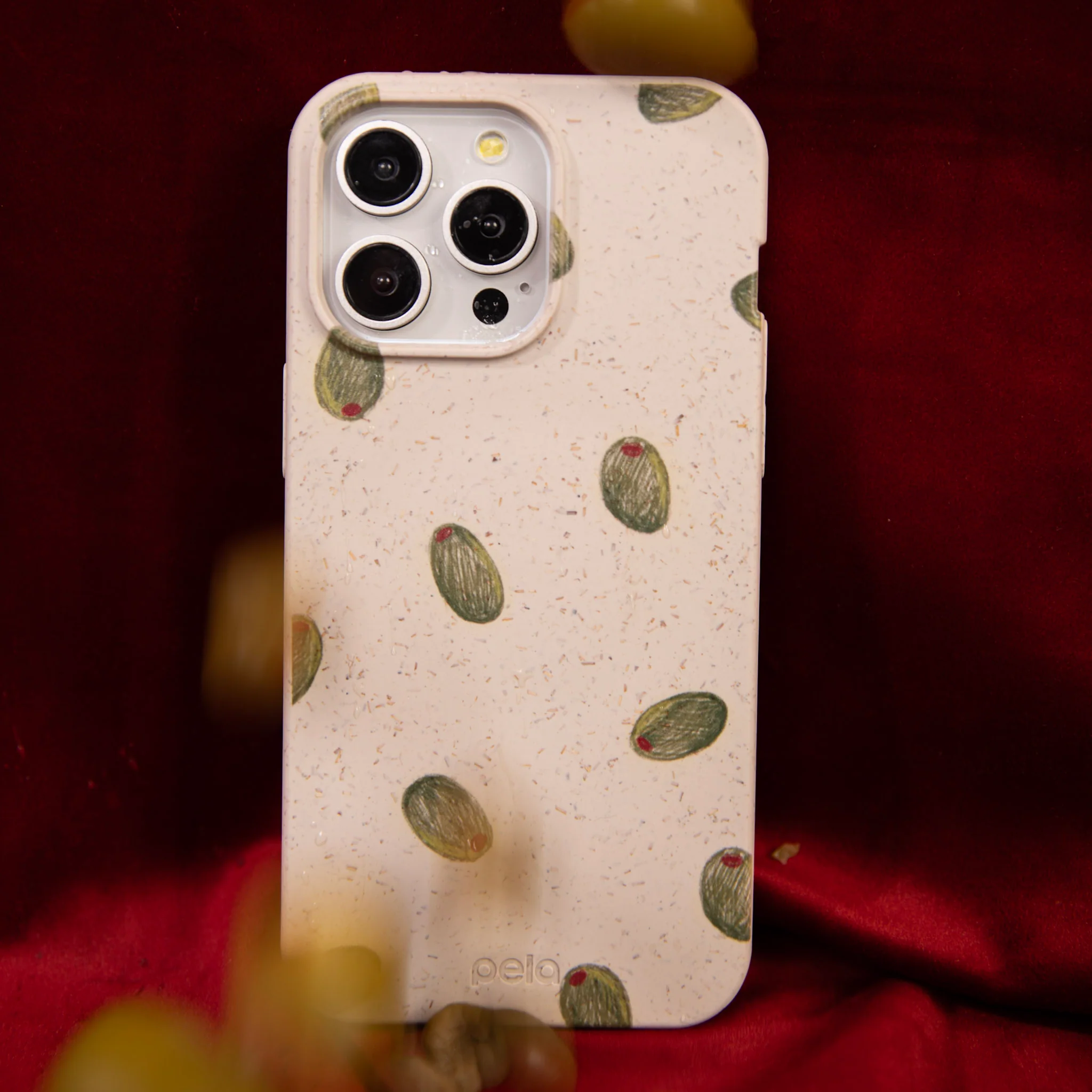 London Fog Olive Party Google Pixel 7a Case - Image 2
