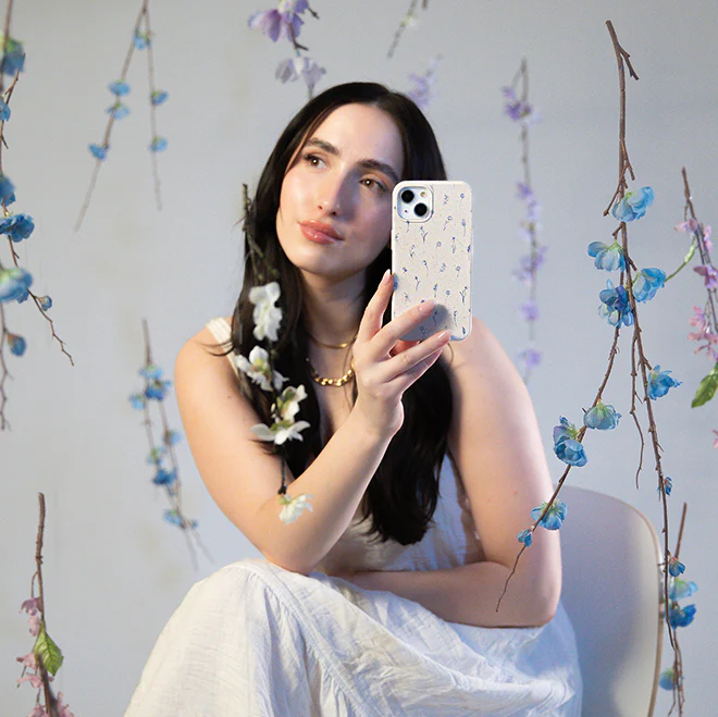London Fog Petite Perennials Google Pixel 10a Case - Image 5