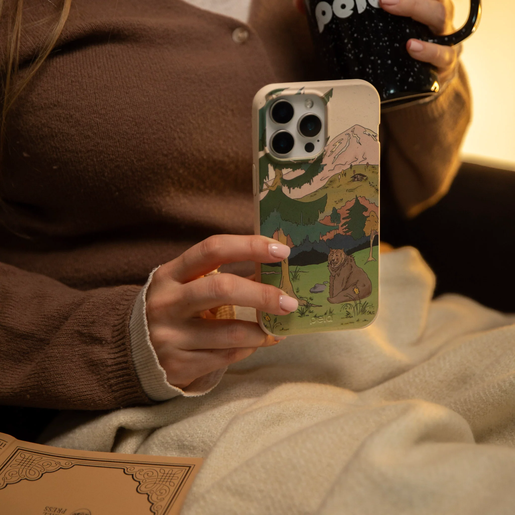 London Fog Rocky Bear Google Pixel 9/9 Pro Case - Image 5