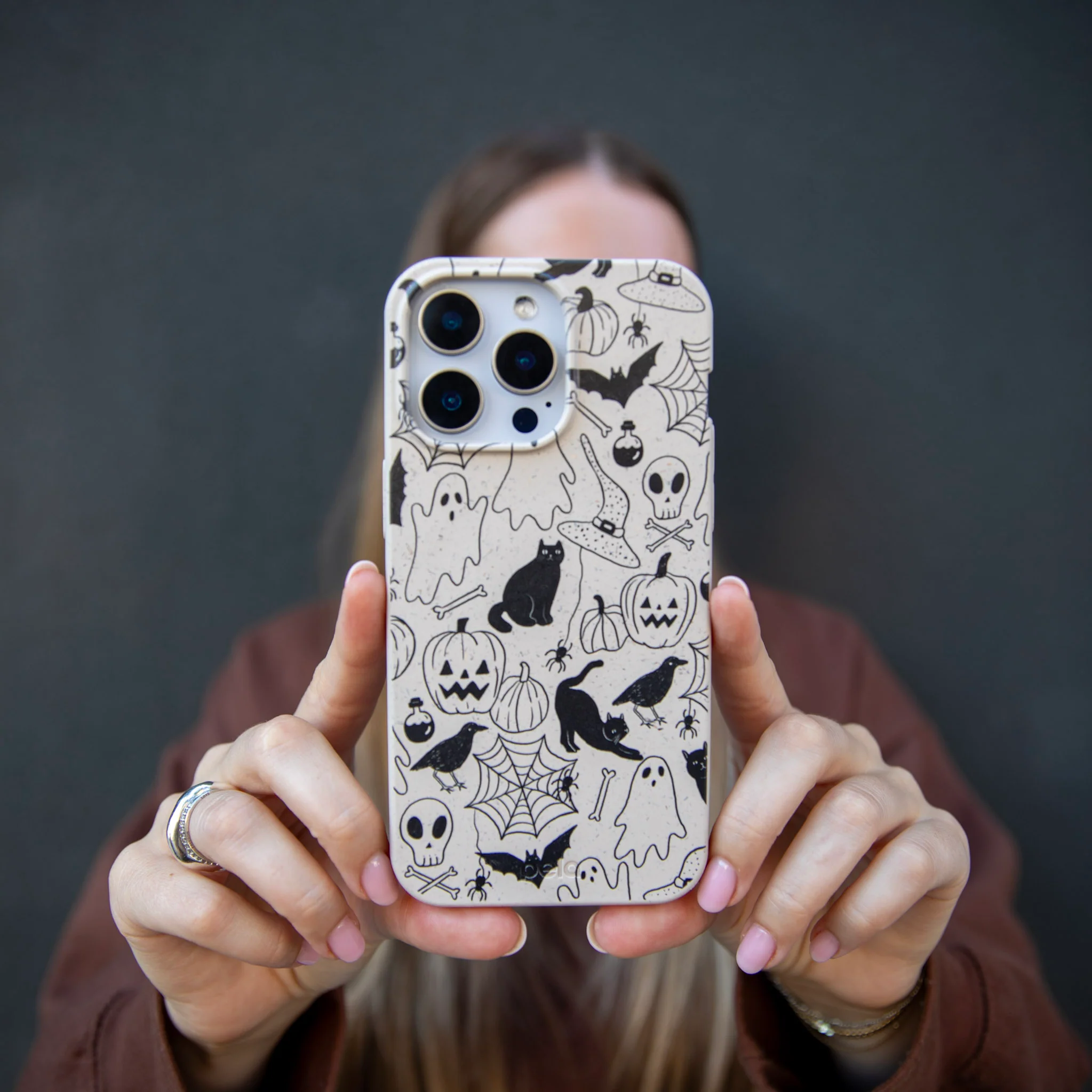 London Fog Sketchy Spirits iPhone 13 Pro Case - Image 5
