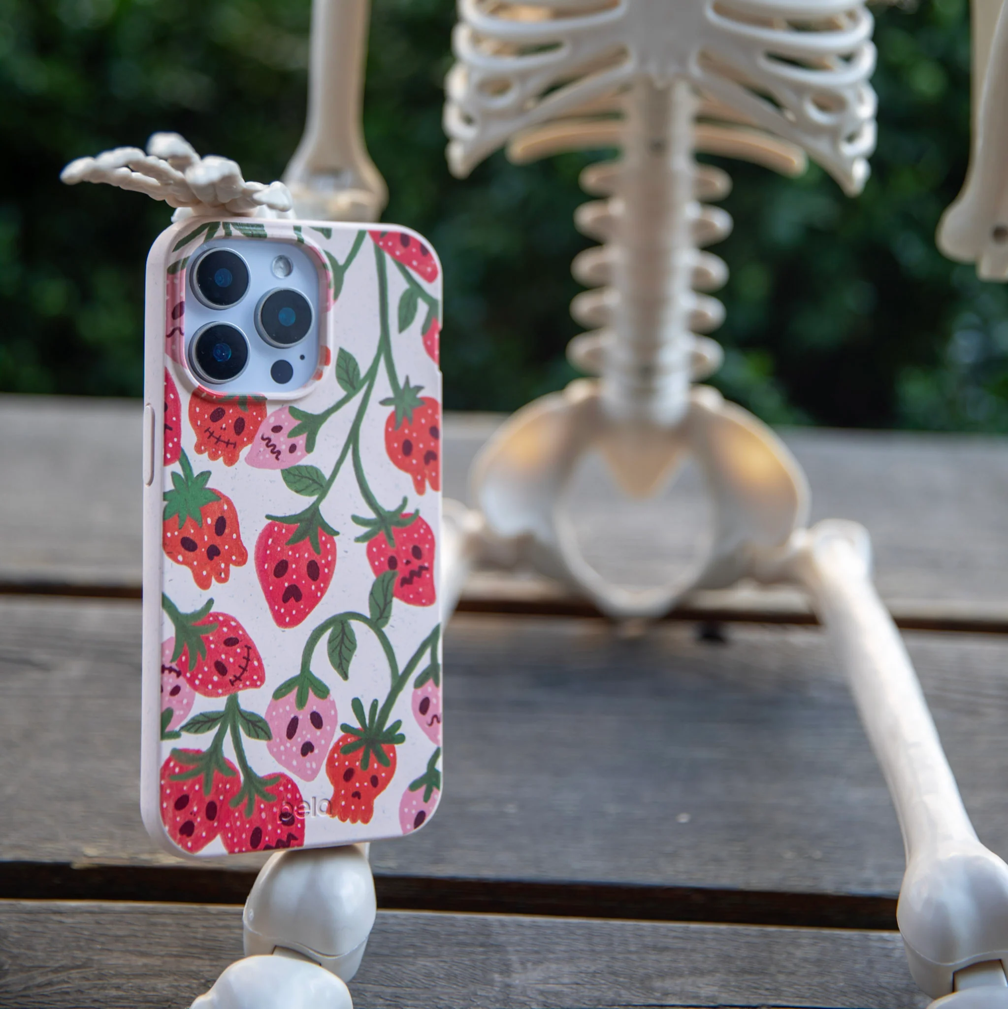 Seashell Strawboories iPhone 6/6s/7/8/SE Case - Image 6
